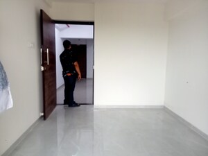 Room in 1 RK Apartment at Tiara Hills, Mira Road – for Rent