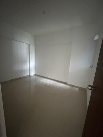 Room in 2 BHK Apartment at Rama Metro Life Optima, Tathawade – for Rent