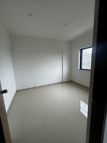 Room in 2 BHK Apartment at Rama Metro Life Optima, Tathawade – for Rent