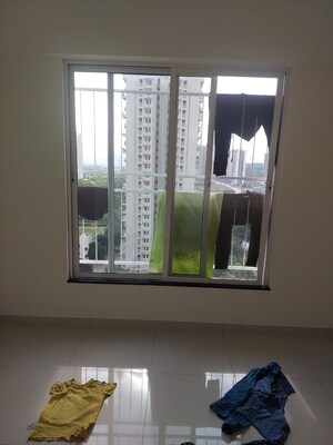 Room in 3 BHK Apartment at Kolte Patil Life Republic, Hinjewadi – for Rent