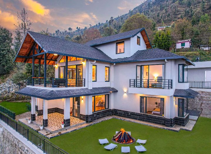 4 BHK Villa For Sale in D P Luxury Villa 