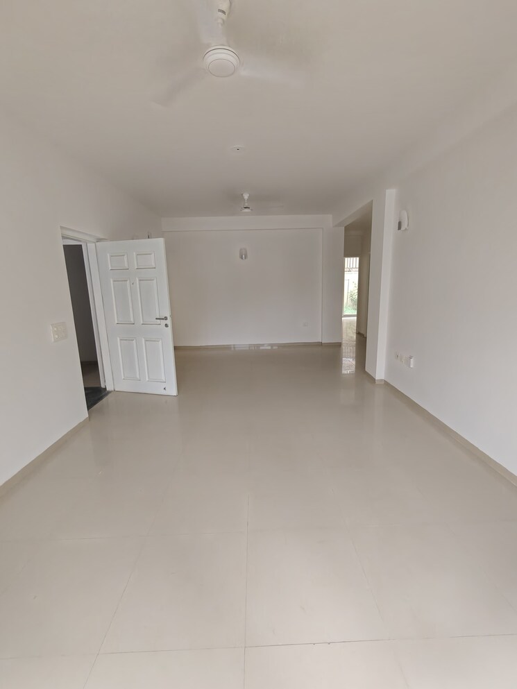 Living Room, emaar-emerald-floors-select 3 Bedroom 267 Sq.Yd. Apartment In Sector 65 Gurgaon 9496223