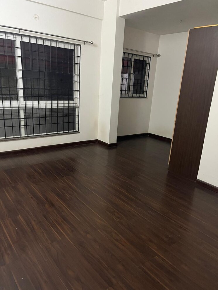 Room, elegant-silver-oak 3 Bedroom 2050 Sq.Ft. Apartment In Frazer Town Bangalore 9496072