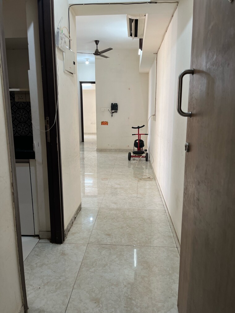 undefined, lodha-amara-tower-32-and-33 2 Bedroom 672 Sq.Ft. Apartment In Sandoz Baug Thane 9496339