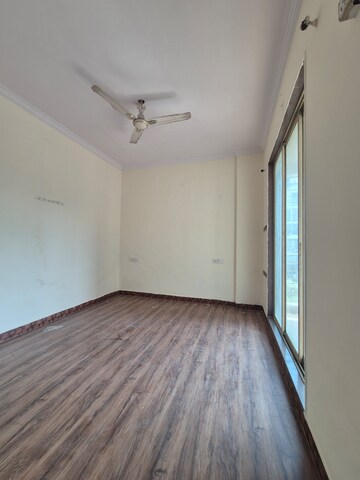 Room in 2.5 BHK Apartment at Lucky Dream Heritage, Ulwe Sector 19 – for Rent