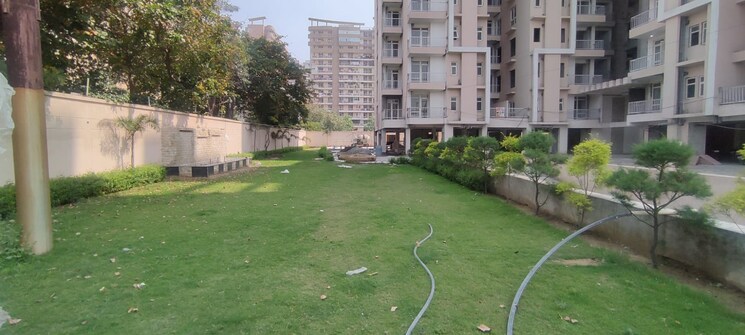 Garden, royce-sentosa-parc 2 Bedroom 1140 Sq.Ft. Apartment In Raj Nagar Extension Ghaziabad 9496431