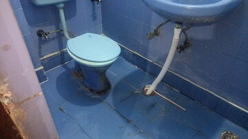 Bathroom in 2 BHK Builder Floor at Vaishali Sector 6 – for Rent