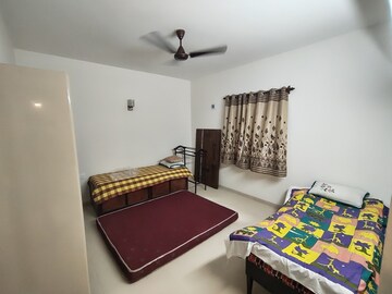 Bedroom in 3 BHK Apartment at Kadamba Plateau – for Rent