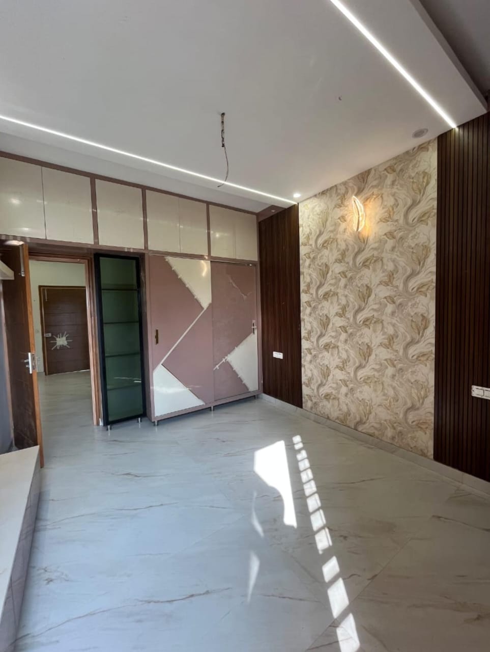 2 BHK + Pooja Room Apartment For Rent in VIP Road