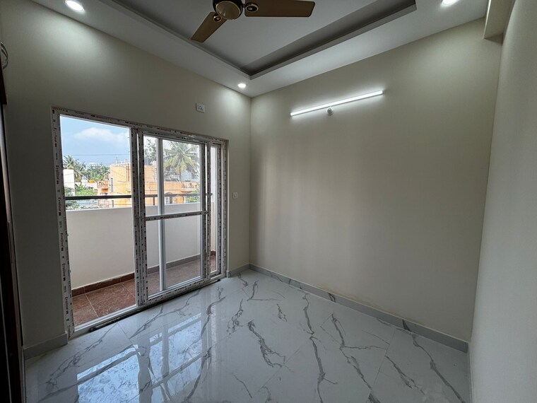 Room, hsr layout 2 Bedroom 600 Sq.Ft. Apartment In Hsr Layout Bangalore 9496679