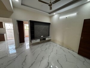 Room in 2 BHK Apartment at Hsr Layout – for Rent