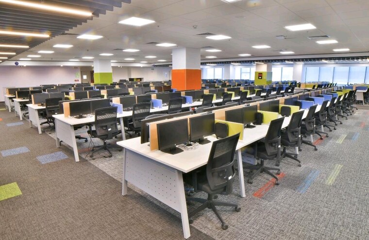 Team Area, viman nagar Commercial Office Space 4000 Sq.Ft. In Viman Nagar Pune 9496774