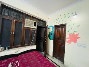 Master Bedroom in 1 RK Independent House at SRS Tower, Sector 31 – for Rent