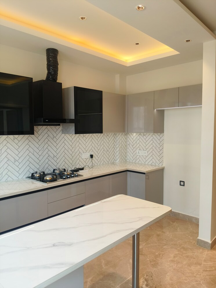 Kitchen, raj-one-good-earth 3.5 Bedroom 1600 Sq.Ft. Builder Floor In Sector 71 Gurgaon 9496822