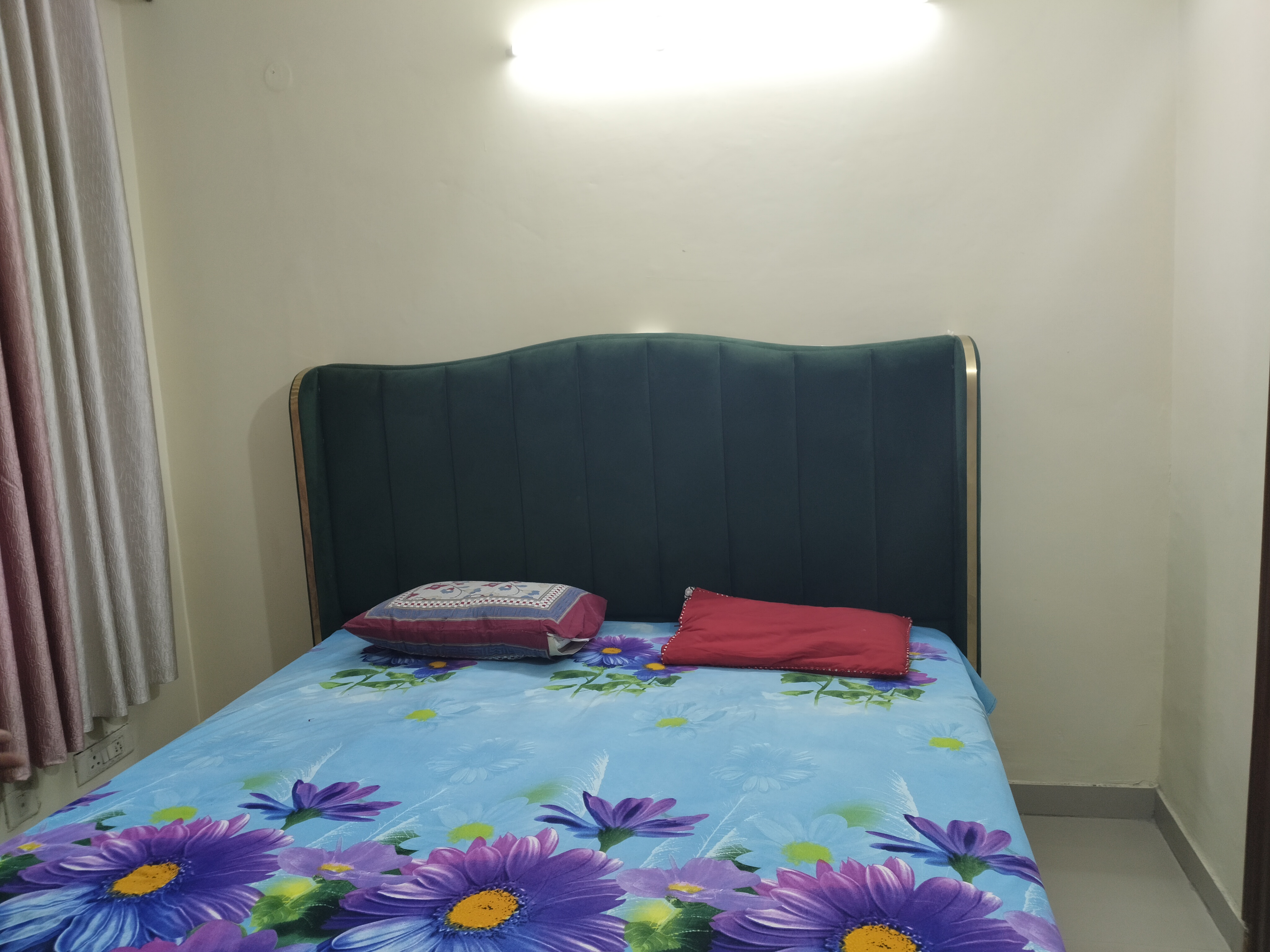 2 BHK + Study Room Apartment For Rent in Penta Homes