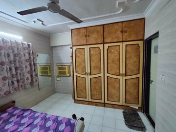 Bedroom in 3 BHK Apartment at Thaltej – for Rent
