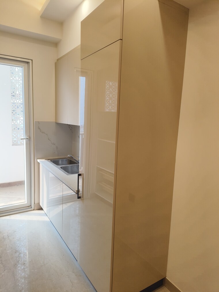 Kitchen, raj-one-good-earth 3 Bedroom 1700 Sq.Ft. Builder Floor In Sector 71 Gurgaon 9497130