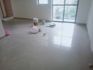 Room in 2 BHK Apartment at Unitech The Residences Gurgaon, Sector 33 – for Rent