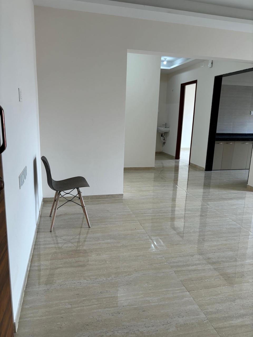 2 BHK Apartment For Rent in Je And Vee Om Trimurti