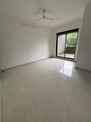 Room in 1 BHK Apartment at Mega Pearl, Titwala – for Sale