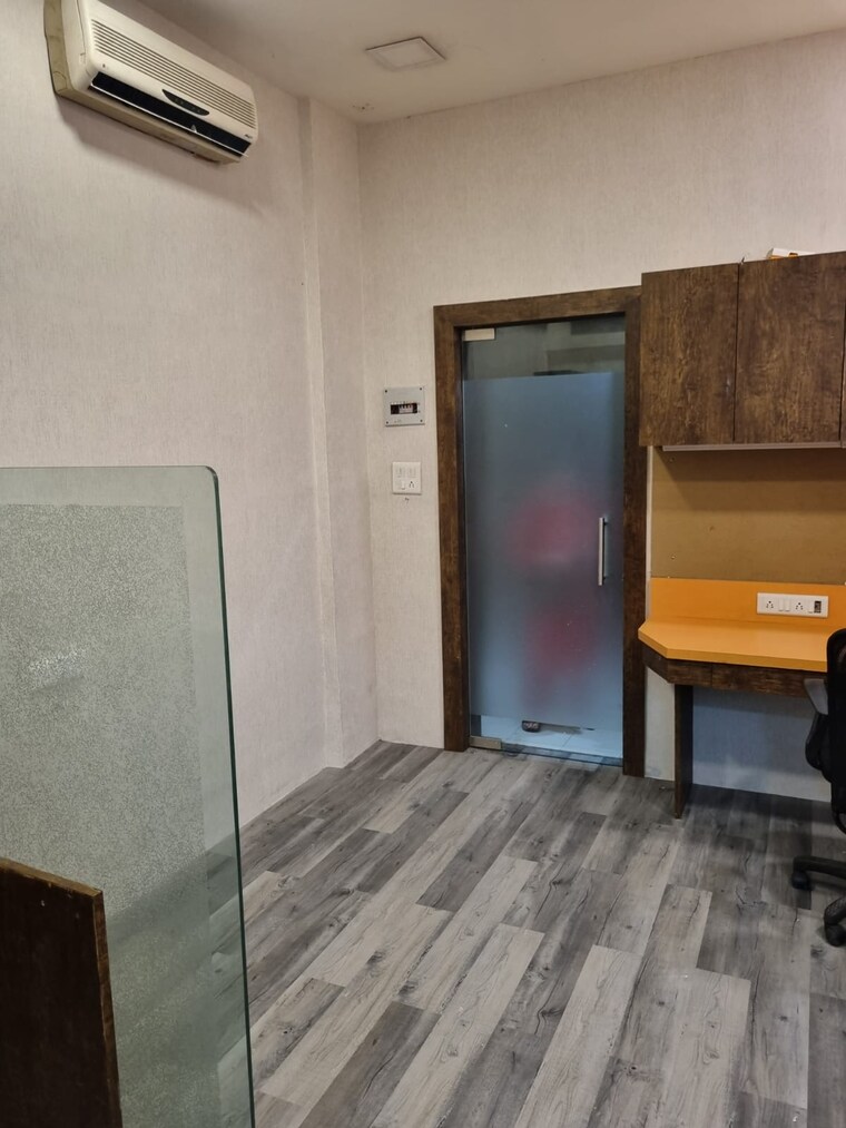 Bedroom, crystal-plaza-andheri-west Commercial Office Space 250 Sq.Ft. In Andheri West Mumbai 9496952
