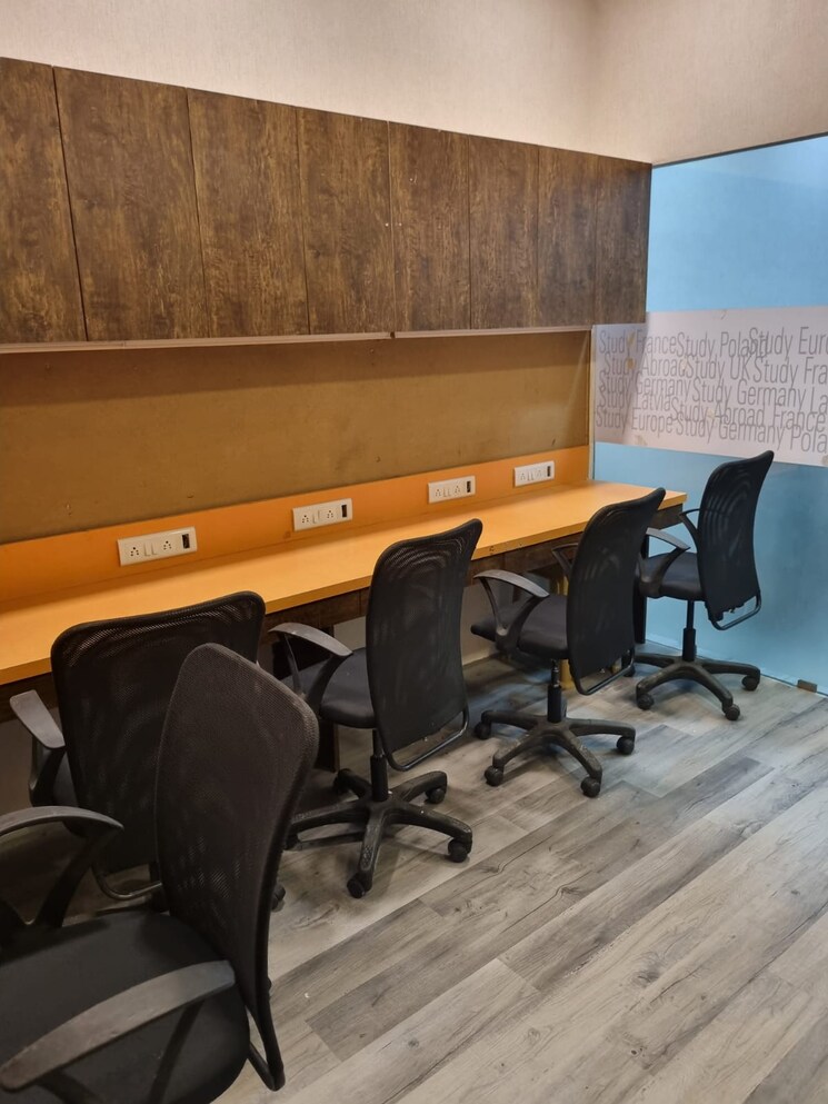 Team Area, crystal-plaza-andheri-west Commercial Office Space 250 Sq.Ft. In Andheri West Mumbai 9496952