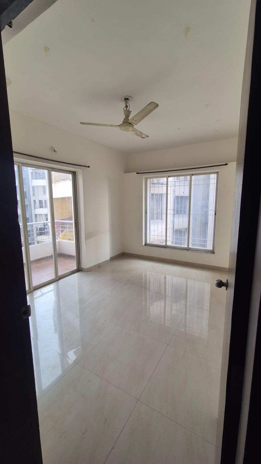 2 BHK + Servant Room 1000 Sq.Ft. Apartment in B K Pate Golden Petals