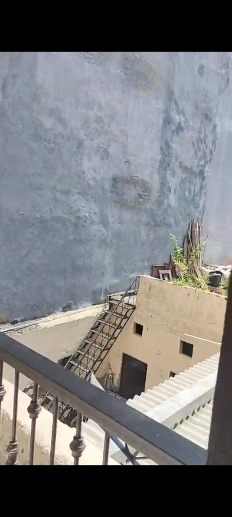 Balcony, chattarpur 1 Bedroom 450 Sq.Ft. Builder Floor In Chattarpur Delhi 9497891