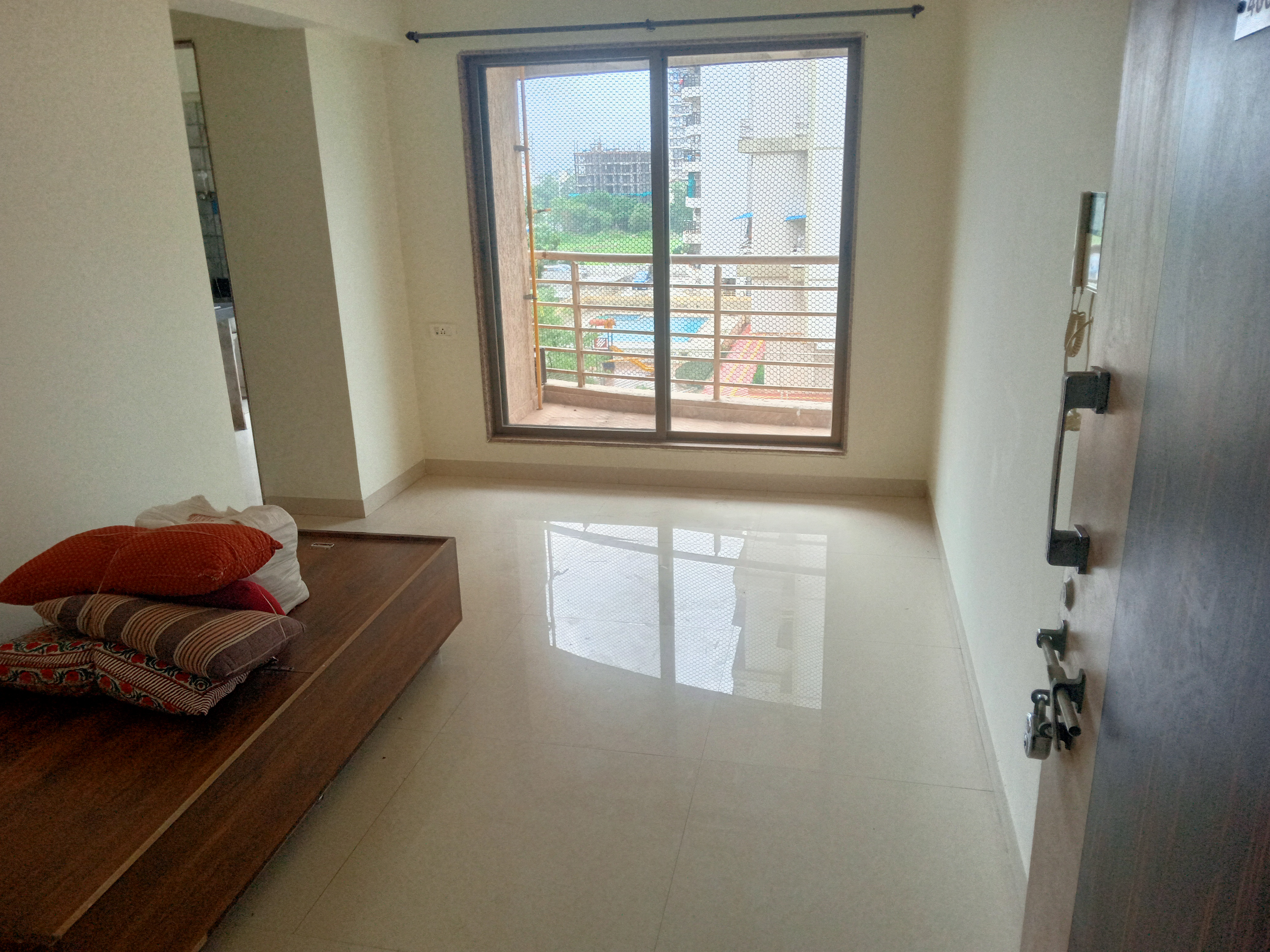 1 BHK 700 Sq.Ft. Apartment in Paradise Sai Riverdale