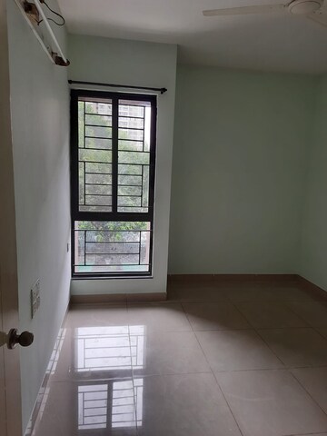 Room in 2 BHK Apartment at Sarang Nanded City, Sinhagad – for Rent