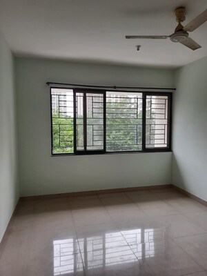 Room in 2 BHK Apartment at Sarang Nanded City, Sinhagad – for Rent