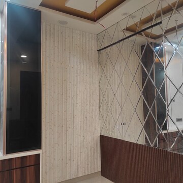 Room in 2 BHK Apartment at Lodha Luxuria, Majiwada – for Rent