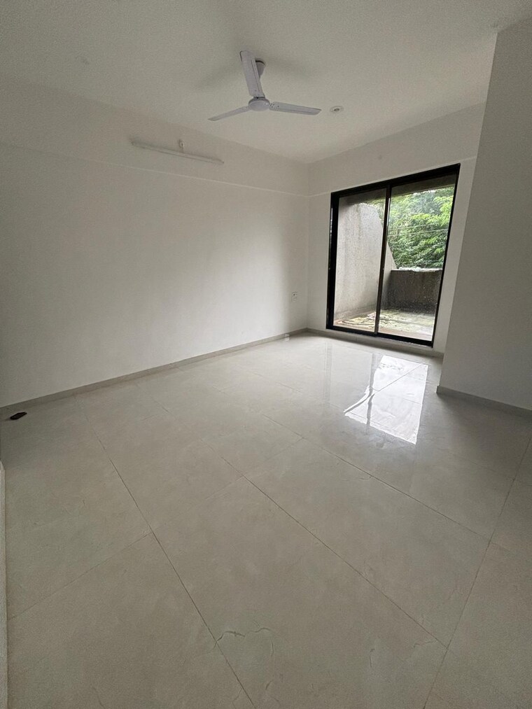 Room, mega-pearl 2 Bedroom 656 Sq.Ft. Apartment In Titwala Thane 9497237