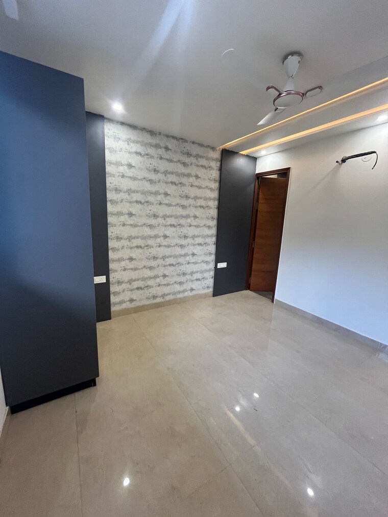 Room, ansal-versalia-avante 4 Bedroom 1990 Sq.Ft. Builder Floor In Sector 67a Gurgaon 9497588