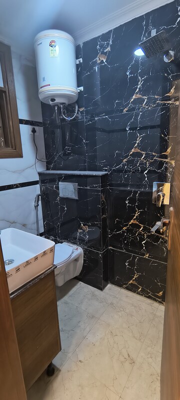 Master Bedroom in 3 BHK Builder Floor at Panchsheel Vihar – for Sale