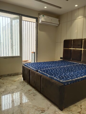 Bedroom in 2 BHK Builder Floor at Saket – for Rent