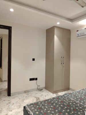 Room in 2 BHK Builder Floor at Saket – for Rent