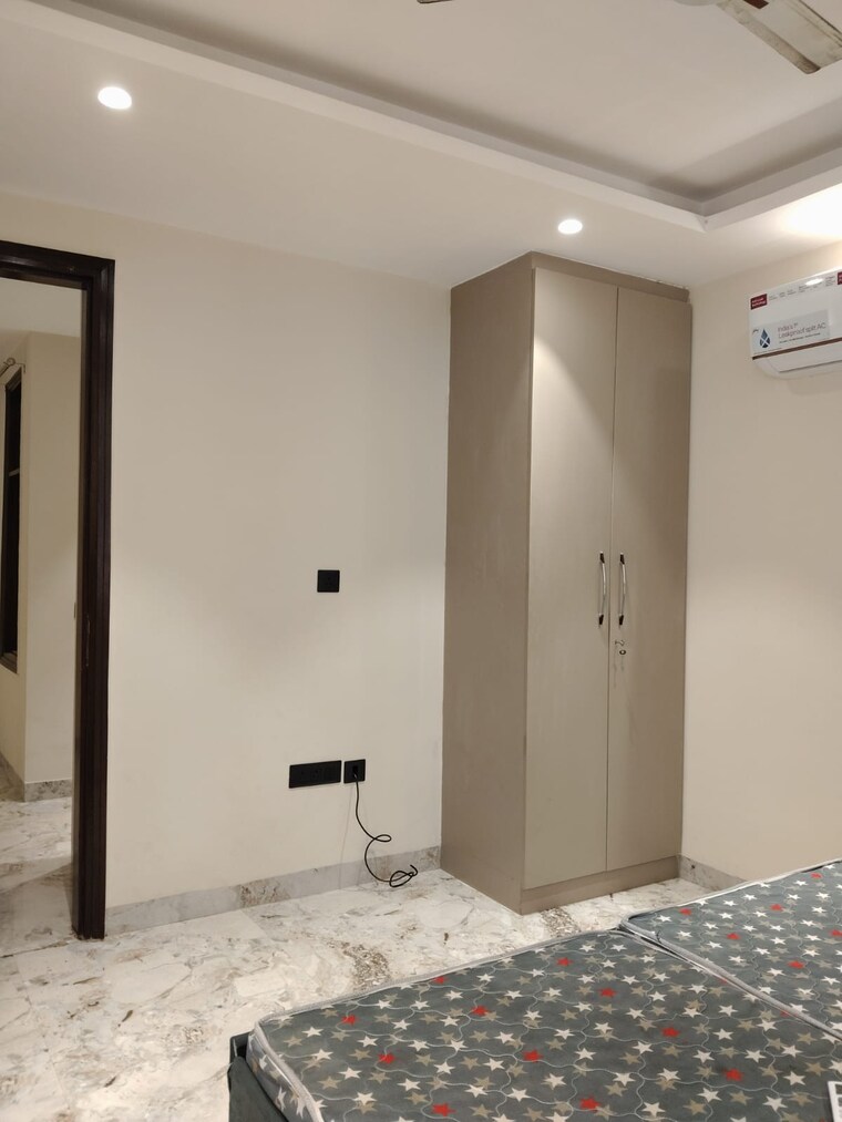 Room, saket 2 Bedroom 805 Sq.Ft. Builder Floor In Saket Delhi 9497296