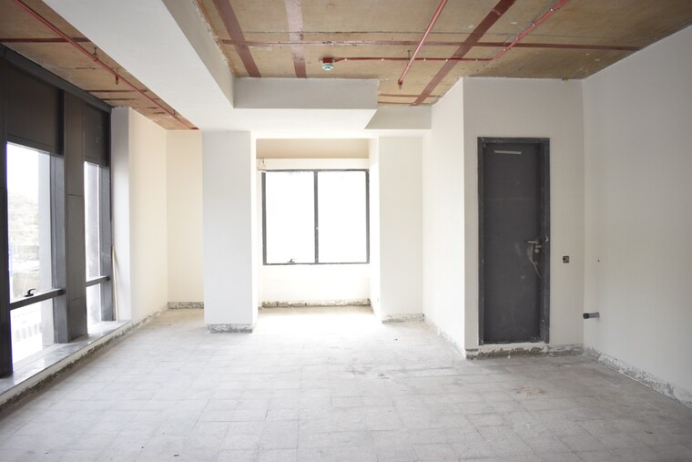 Room, baner Commercial Office Space 3576 Sq.Ft. In Baner Pune 9497291