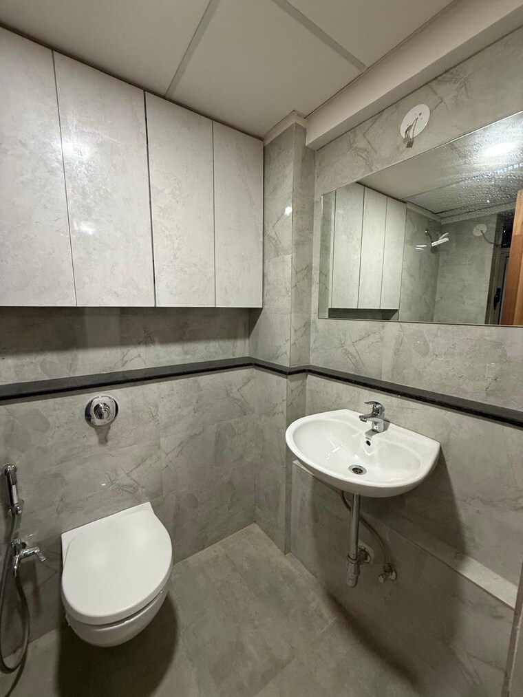 Bathroom, sheth-irene 2 Bedroom 667 Sq.Ft. Apartment In Malad West Mumbai 9497344