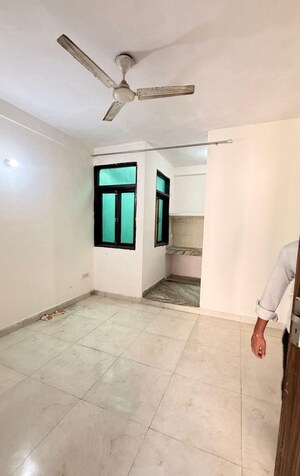 1 BHK Builder Floor For Rent in Saket