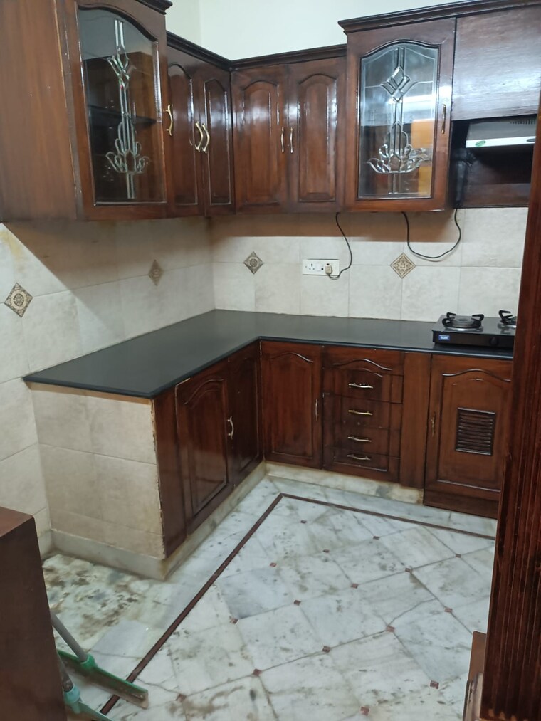 Kitchen, yojna vihar 3 Bedroom 1800 Sq.Ft. Builder Floor In Yojna Vihar Delhi 9497489
