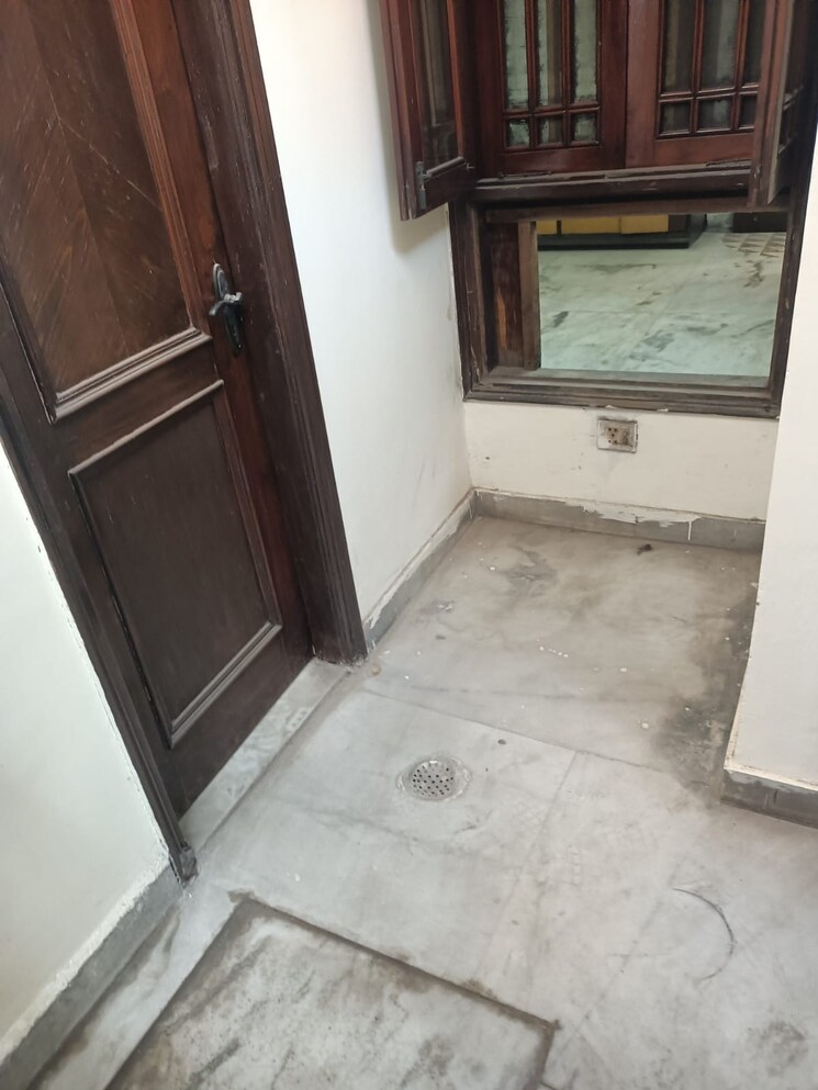 undefined, yojna vihar 3 Bedroom 1800 Sq.Ft. Builder Floor In Yojna Vihar Delhi 9497489