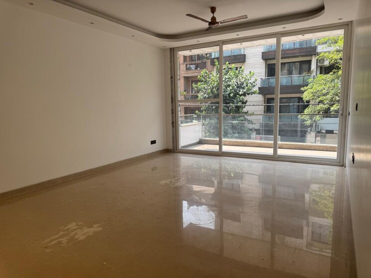 Room, sector 39 1 Bedroom 100 Sq.Yd. Builder Floor In Sector 39 Gurgaon 9497446