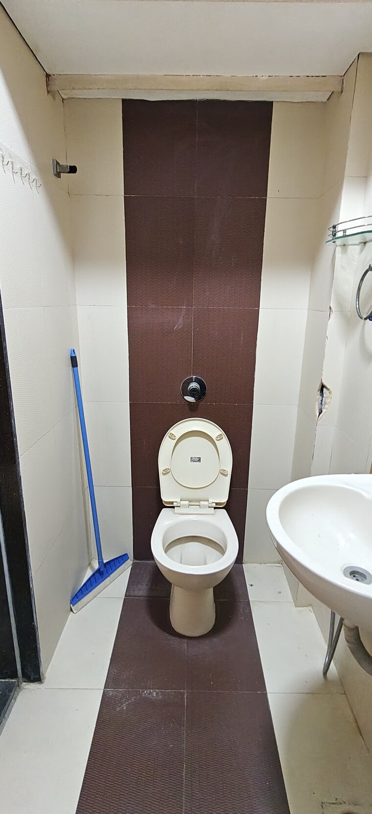 Bathroom, silicon-park 2 Bedroom 615 Sq.Ft. Apartment In Malad West Mumbai 9497465