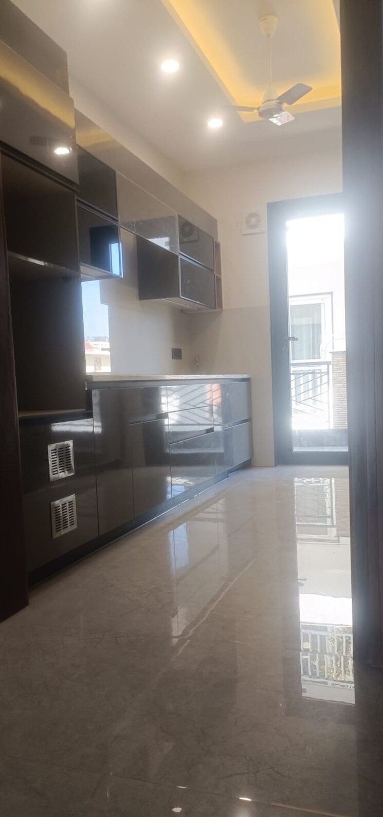 Kitchen, palam vihar 2 Bedroom 1688 Sq.Ft. Builder Floor In Palam Vihar Gurgaon 9498009