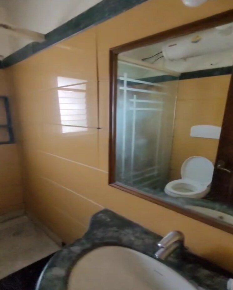 Bathroom, vanamali-chs 2 Bedroom 949 Sq.Ft. Apartment In Chembur Mumbai 9497569