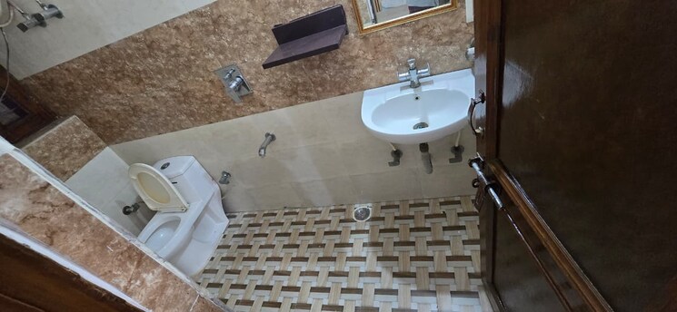 Master Bedroom, sector 16 3.5 Bedroom 2250 Sq.Ft. Builder Floor In Sector 16 Faridabad 9497586