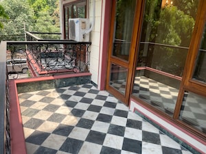 Balcony in 1 BHK Builder Floor at Sector 39 – for Rent