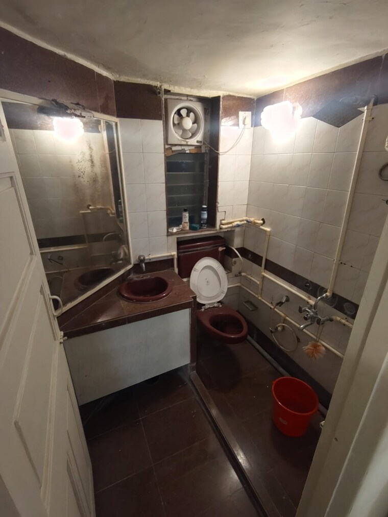 Attached Bathroom, dosti-ambrosia 2 Bedroom 800 Sq.Ft. Apartment In Wadala East Mumbai 9497661